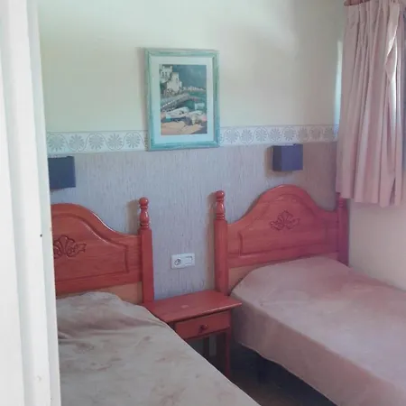 Near Yumbo 200 Meters From The 普拉亚戴尔雷安格莱斯